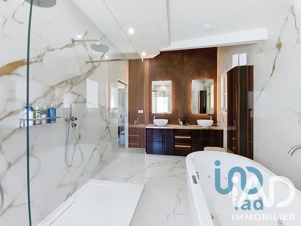 Maison à vendre 9 pièces 289 m² Chens-sur-Léman