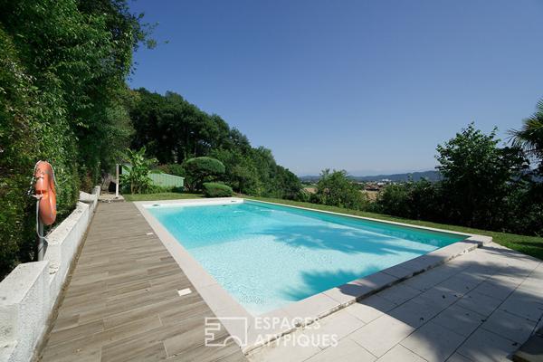 Villa cossue, haut de Lescar avec vue époustouflante sur les Pyrénées