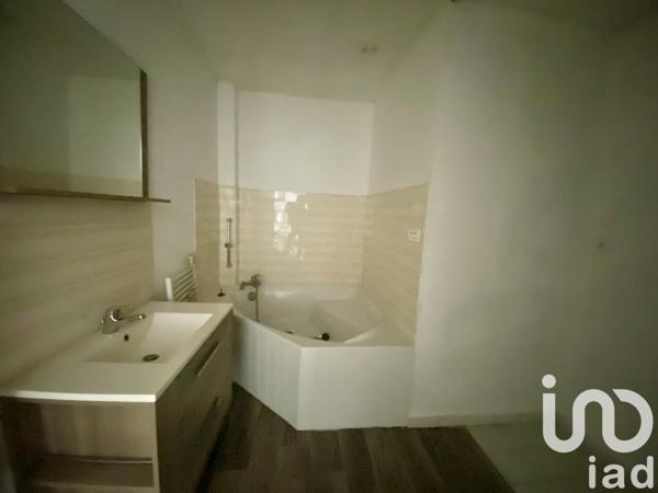 Immeuble à vendre 250 m² Crèvecœur-le-Grand