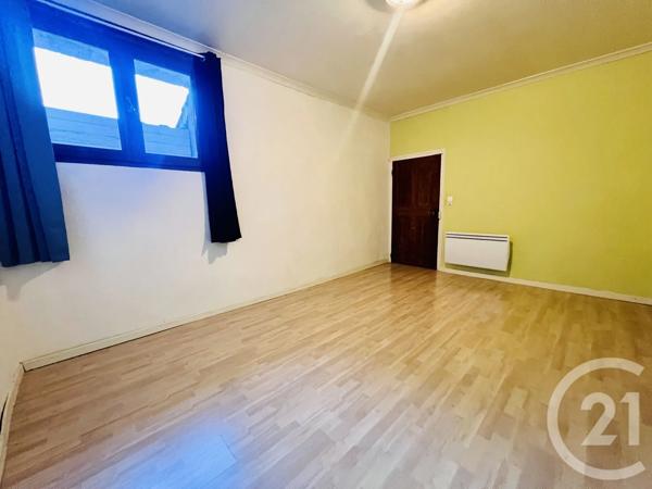 Appartement F3 à vendre  3 pièces - 89,24 m 2   ST PRIVAT  - 07