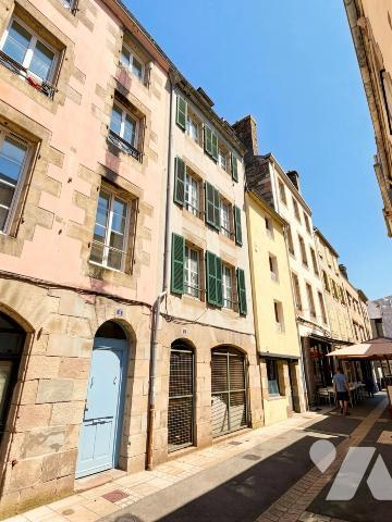 2143 - MORLAIX CENTRE VILLE - IMMEUBLE SUR CINQ NIVEAUX