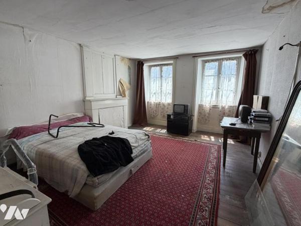 2143 - MORLAIX CENTRE VILLE - IMMEUBLE SUR CINQ NIVEAUX