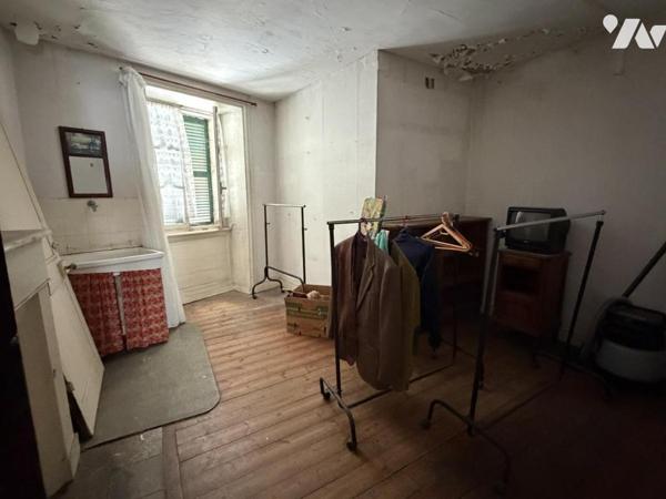 2143 - MORLAIX CENTRE VILLE - IMMEUBLE SUR CINQ NIVEAUX