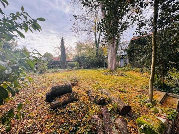Grande maison familiale dans le centre de Prémery