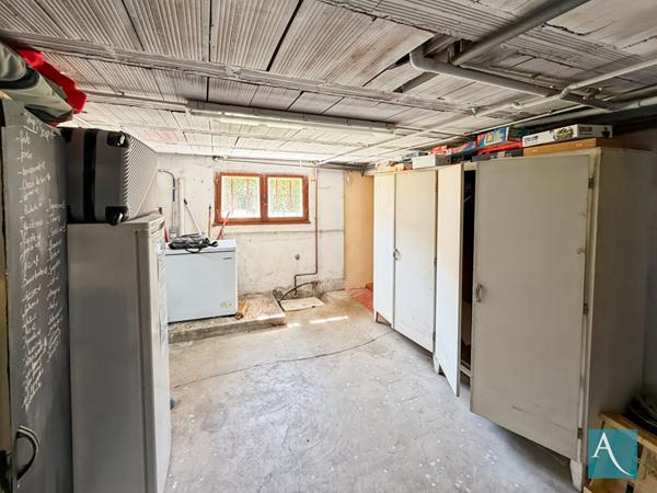 Rare à Grigny Village : L'élégance d'une Meulière entièrement rénovée - 4 chambres, jardin & terrasse
