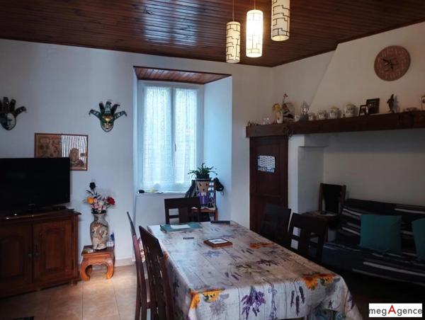 Maison à SAINT-ETIENNE-VALLEE-FRANCAISE, 48330 - 3 pièces 61m²
