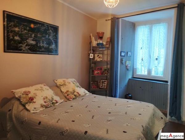 Maison à SAINT-ETIENNE-VALLEE-FRANCAISE, 48330 - 3 pièces 61m²