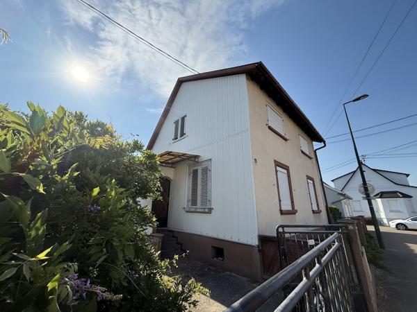 Maison d'environ 90 m² sur un terrain de 5,6 ares avec dépendances