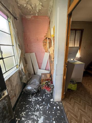 Maison d'environ 90 m² sur un terrain de 5,6 ares avec dépendances