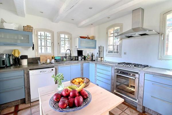A vendre en exclusivité Nestenn Saint-Victoret ? Maison de charme de 167 m² avec garage de 47 m² ? Bouc-Bel-Air
