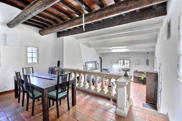 A vendre en exclusivité Nestenn Saint-Victoret ? Maison de charme de 167 m² avec garage de 47 m² ? Bouc-Bel-Air
