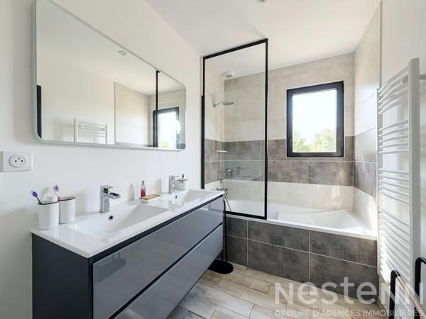 Inzinzac-lochrist - Maison 95m² - Vie de plain pied - 3 chambres  - Jardin - Garage