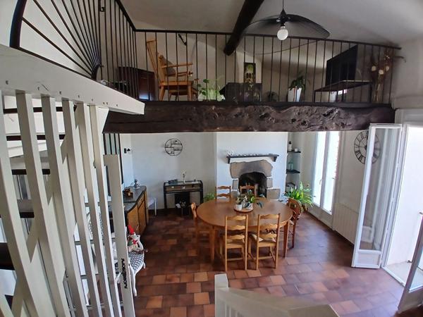 Maison de caractère rénovée 140 m² . Coup de coeur assuré !