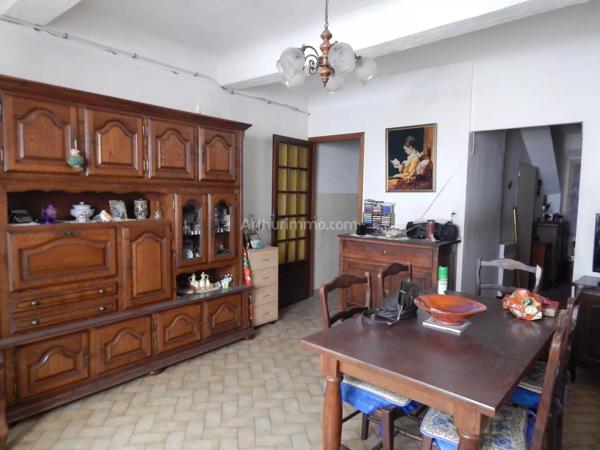 Vente                                                      Maison de village
                        
                     4 pièces                      90 m2                     à Salernes
