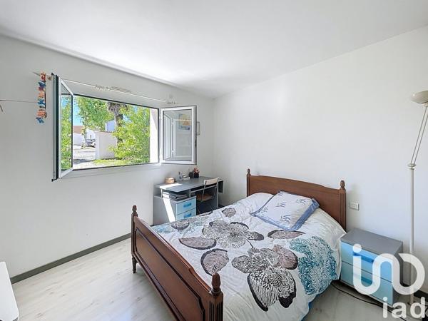 Maison 6 pièces de 155 m² à Dompierre-sur-Mer (17139)