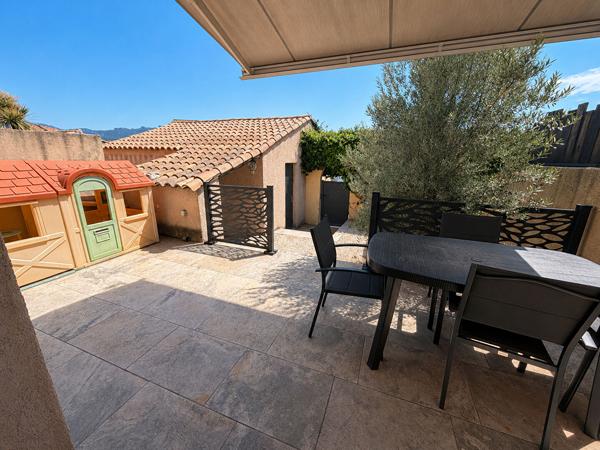 BOUC-BEL-AIR  MAISON T4 ENTIÈREMENT RÉNOVÉE AVEC GARAGE ET EXTÉRIEURS