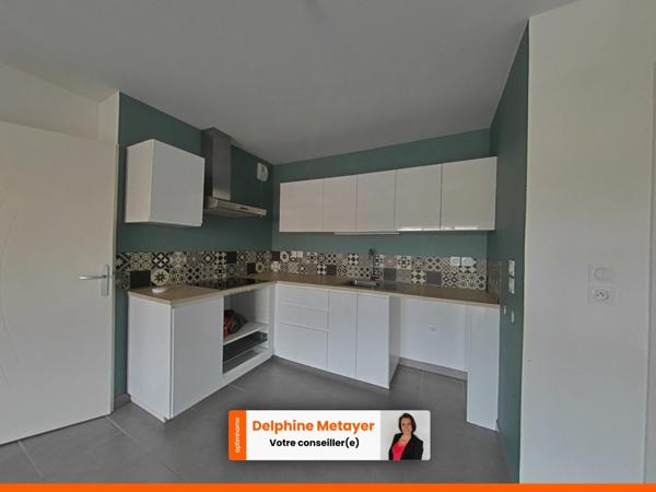 Appartement T3 récent avec terrasse, au dernier étage au Le Luc (Var)