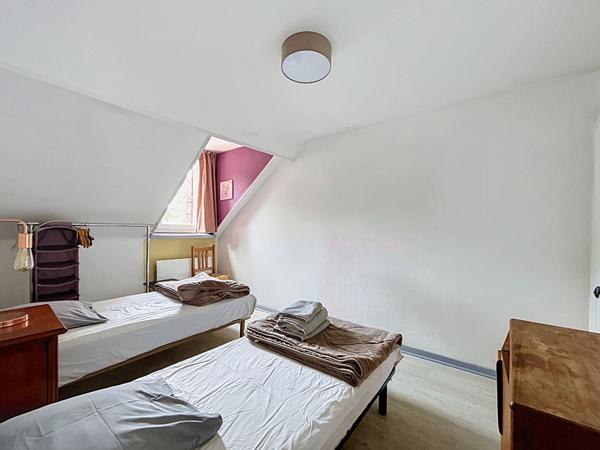 Appartement 2 pièces dernier étage meublé proche Thermes 25,46 m² Aix-les-Bains