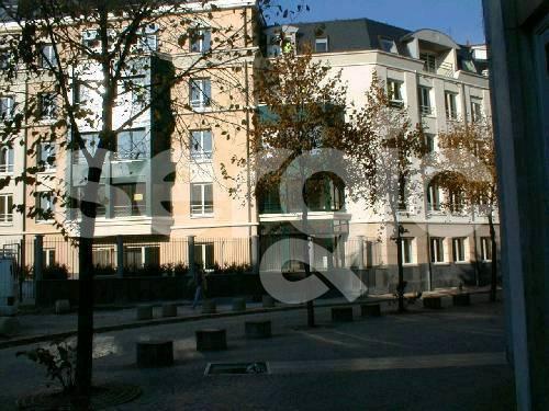 Location 1 Pieces 27 59800 Lille 13 0979 03 0212