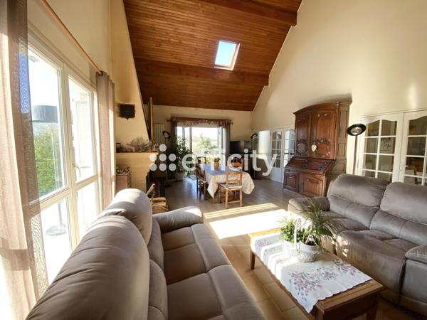 Maison 7 pièces - 179 m²