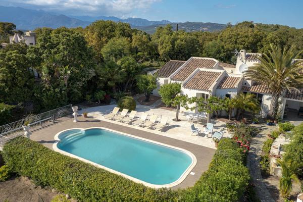 Maison à vendre  10 pièces - 289 m2 LECCI - 201