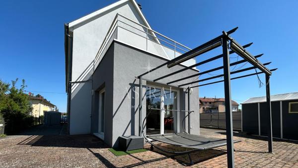 Maison 5 chambres avec jardin et garage - Ensisheim 340 000 €