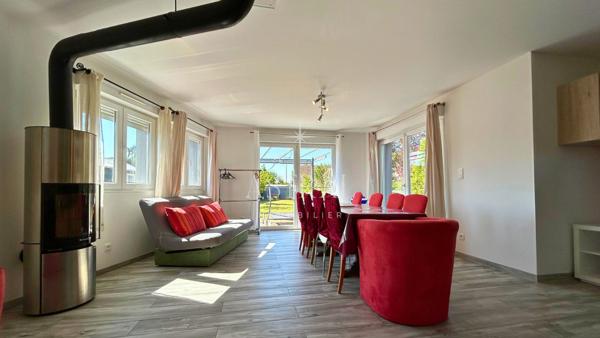 Maison 5 chambres avec jardin et garage - Ensisheim 340 000 €