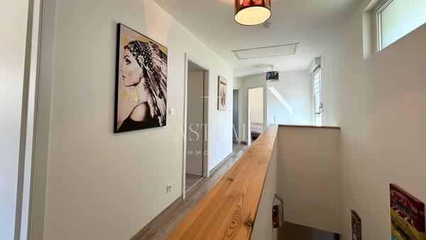 Maison 5 chambres avec jardin et garage - Ensisheim 340 000 €