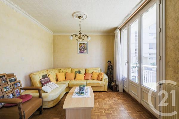Appartement T3 à vendre  3 pièces - 66,43 m 2   ST MARTIN D HERES  - 38