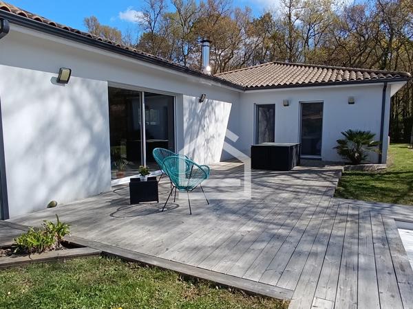 Maison 5 pièce(s) 4 chambre(s) 133 m²