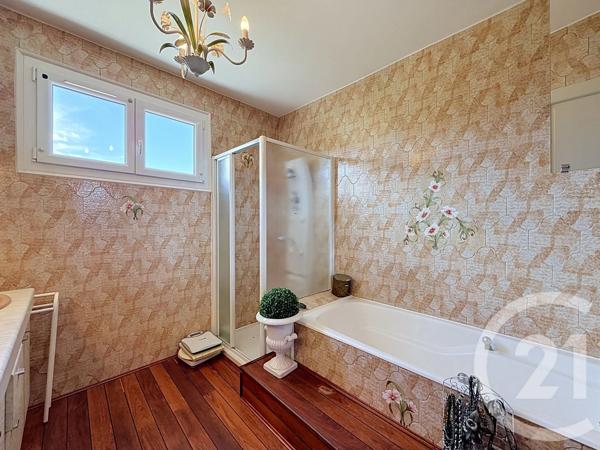 Maison à vendre  5 pièces - 140 m 2   COURNON D AUVERGNE  - 63