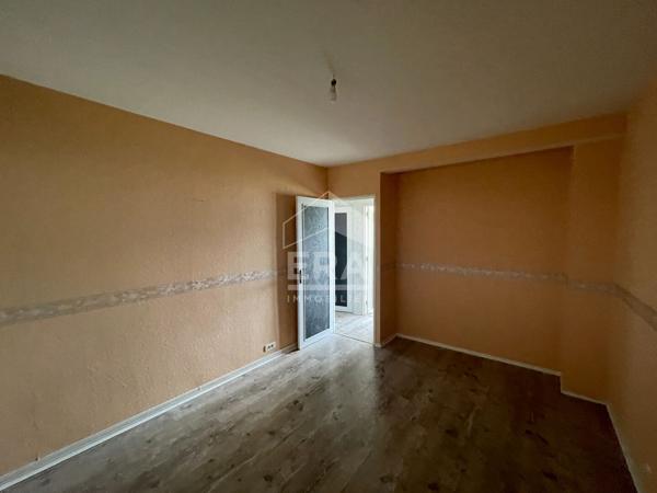 À CHAUNY , LUMINEUX ET SPACIEUX APPARTEMENT T3