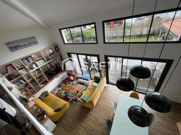 Maison contemporaine - 4 chambres - 3 salle d'eau - garage/atelier - piscine