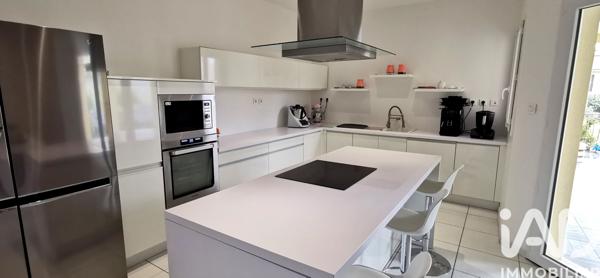 Maison à vendre 6 pièces 157,11 m² Terrasson-Lavilledieu