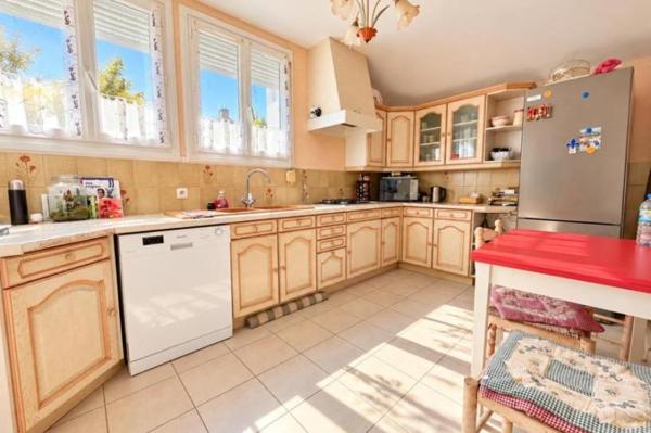 Vente - Maison 4 pièces 80 m 2 LA CHAPELLE ST AUBIN (72650)