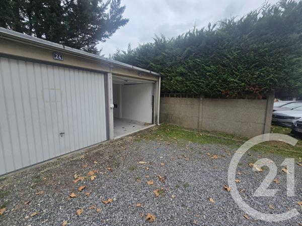 Parking à vendre  12,23 m2 LA VARENNE ST HILAIRE - 94