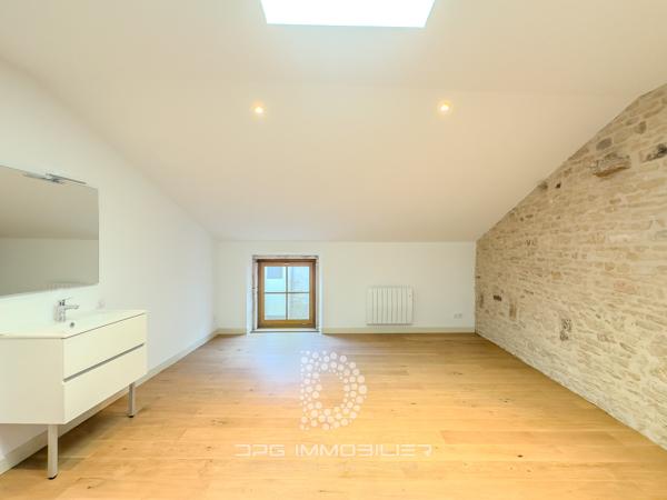 Cluny (71250) Maison de caractère rénovée - 170 m² - Hyper centre de Cluny