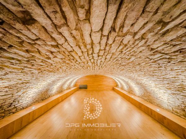 Cluny (71250) Maison de caractère rénovée - 170 m² - Hyper centre de Cluny