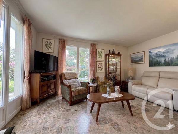 Maison à vendre  6 pièces - 135 m 2   SIX FOURS LES PLAGES  - 83
