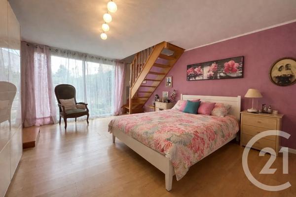 Maison à vendre  6 pièces - 135 m 2   SIX FOURS LES PLAGES  - 83