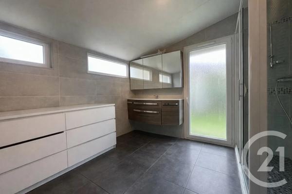 Maison à vendre  6 pièces - 135 m 2   SIX FOURS LES PLAGES  - 83