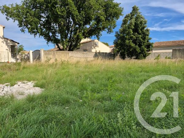 Terrain à vendre  1093 m 2   CAVAILLON  - 84