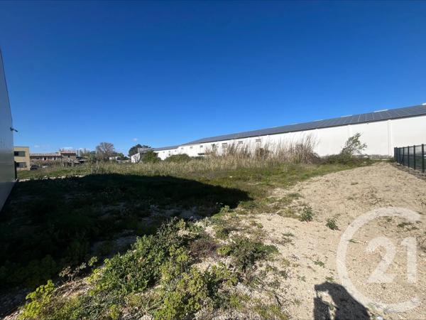 Terrain à vendre  1093 m 2   CAVAILLON  - 84