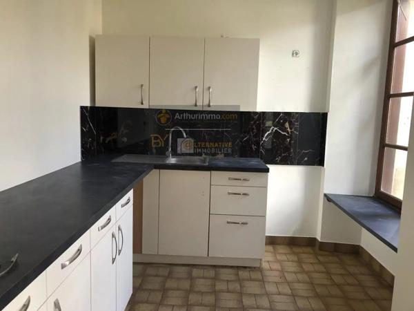 Location Appartement 4 pièces 73 m2 à Louvigné-de-Bais