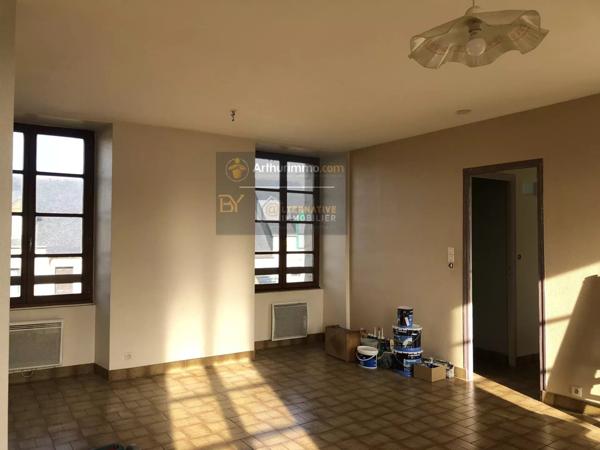 Location Appartement 4 pièces 73 m2 à Louvigné-de-Bais