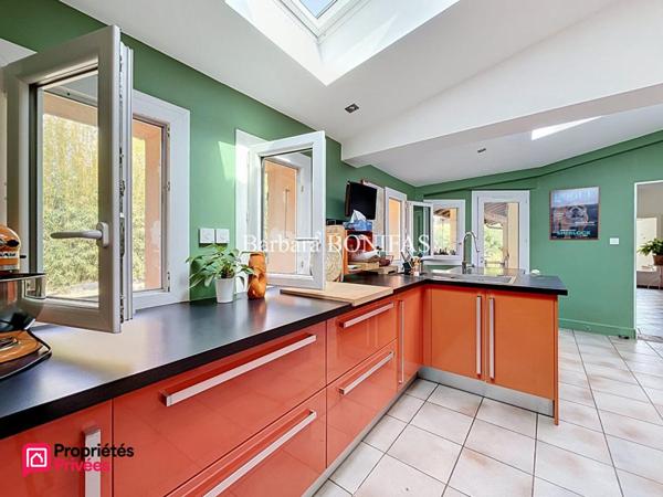 Maison Bessieres 5 pièce(s) 184 m2