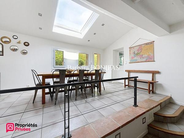 Maison Bessieres 5 pièce(s) 184 m2