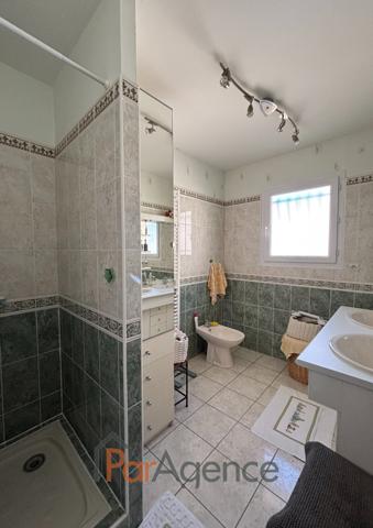 MAISON VUE SUR LAC 4PP 143 M2