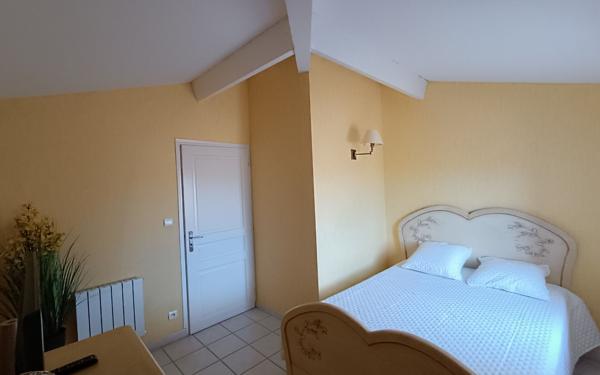 Maison à vendre    6 pièces • 203 m2 Blauzac