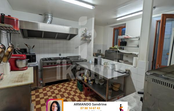 BAR RESTAURANT LAPEYROUSE MORNAY 130 M2